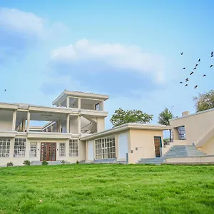 https://resort-the-arham.udaipurhotels.org