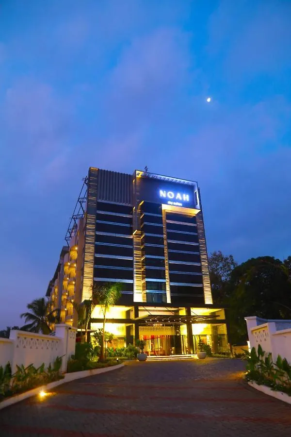 Kochi Noah Sky Suites מלון