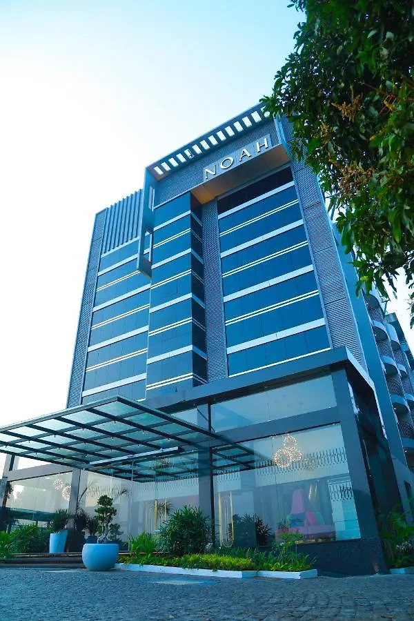 **** מלון Kochi Noah Sky Suites הודו