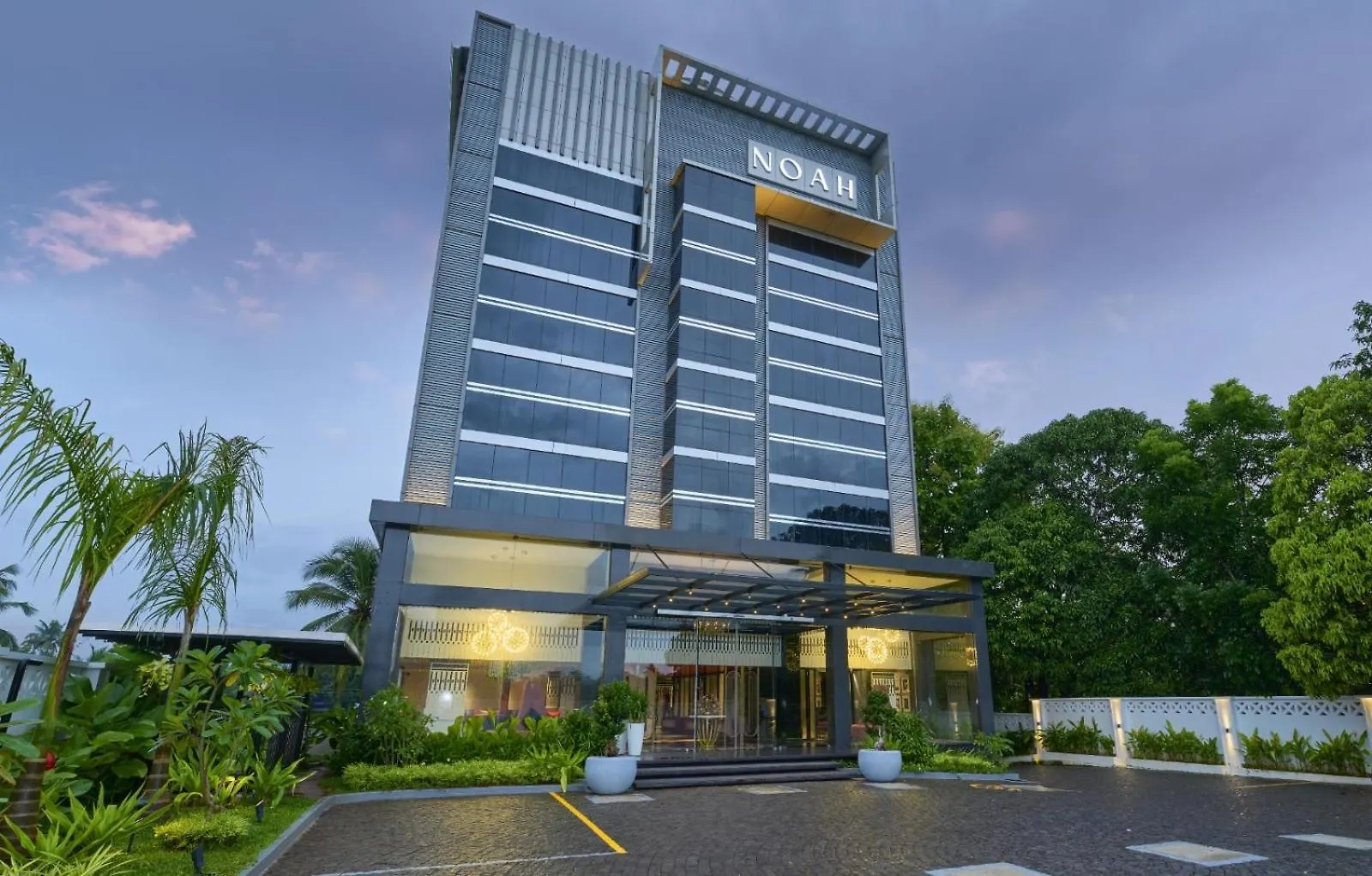 מלון Kochi Noah Sky Suites