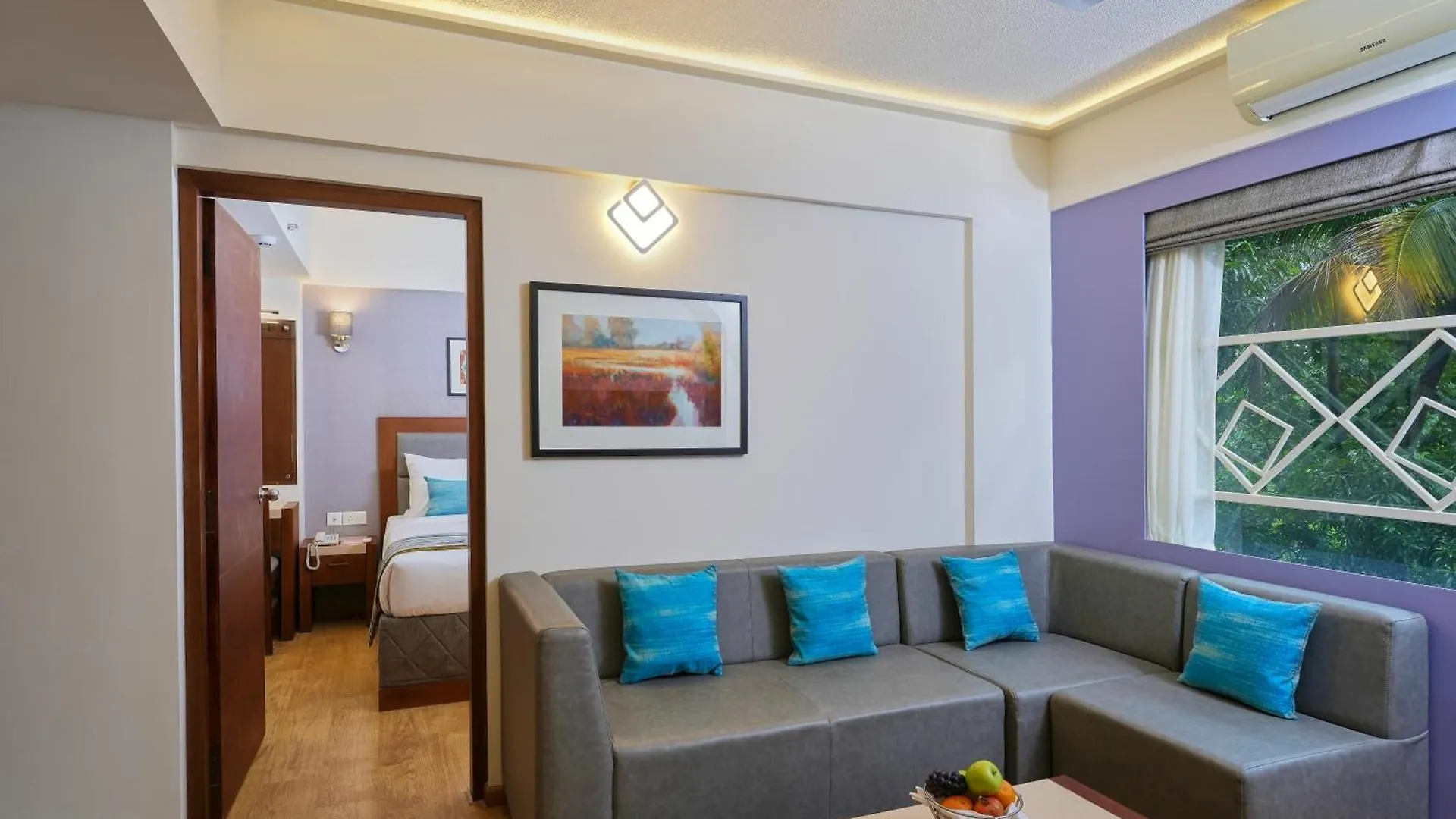 Noah Sky Suites Kochi 4*,  Índia